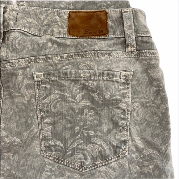 Level 99 Janice Ultra Skinny Gray Lace Print Jeans - Picture 6 of 14
